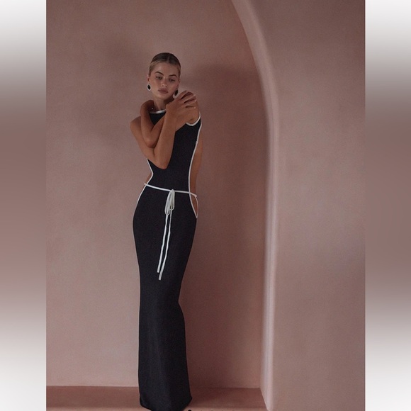Same Dresses & Skirts - SAME Tie Maxi Dress with contrast Trim